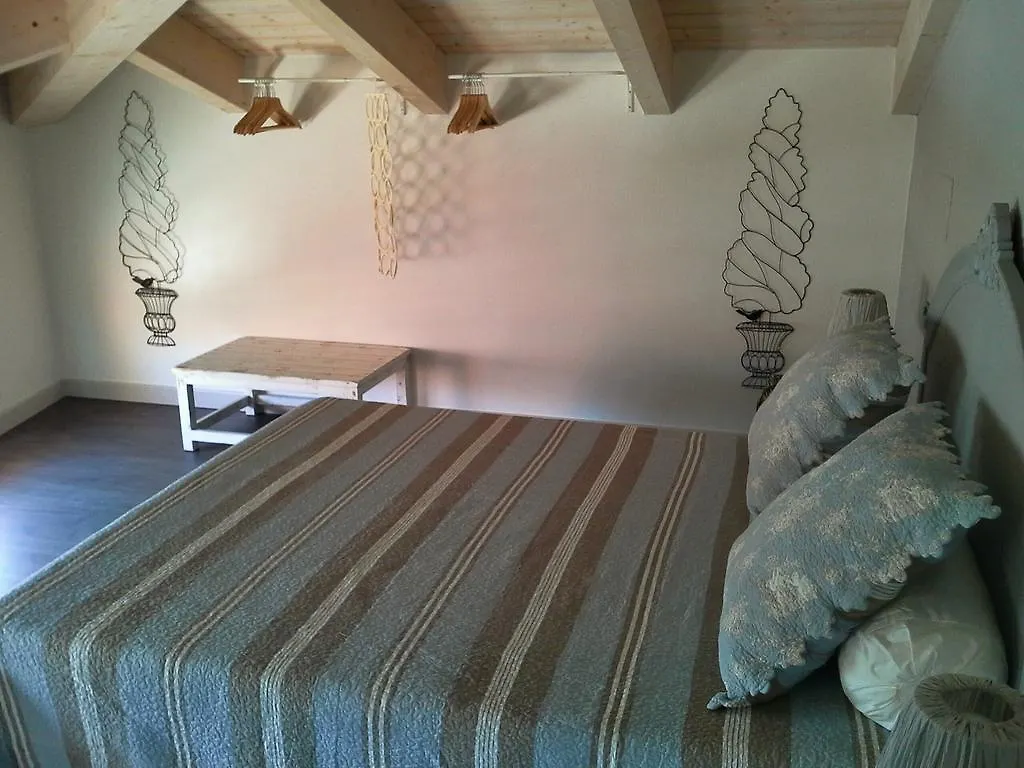 Hotel La Finestra sul Porto Cesenatico 0*,  Italia