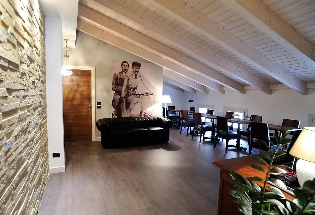 Affittacamere Hotel La Finestra sul Porto Cesenatico Italia