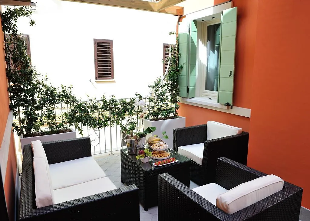 Hotel La Finestra sul Porto Cesenatico Affittacamere