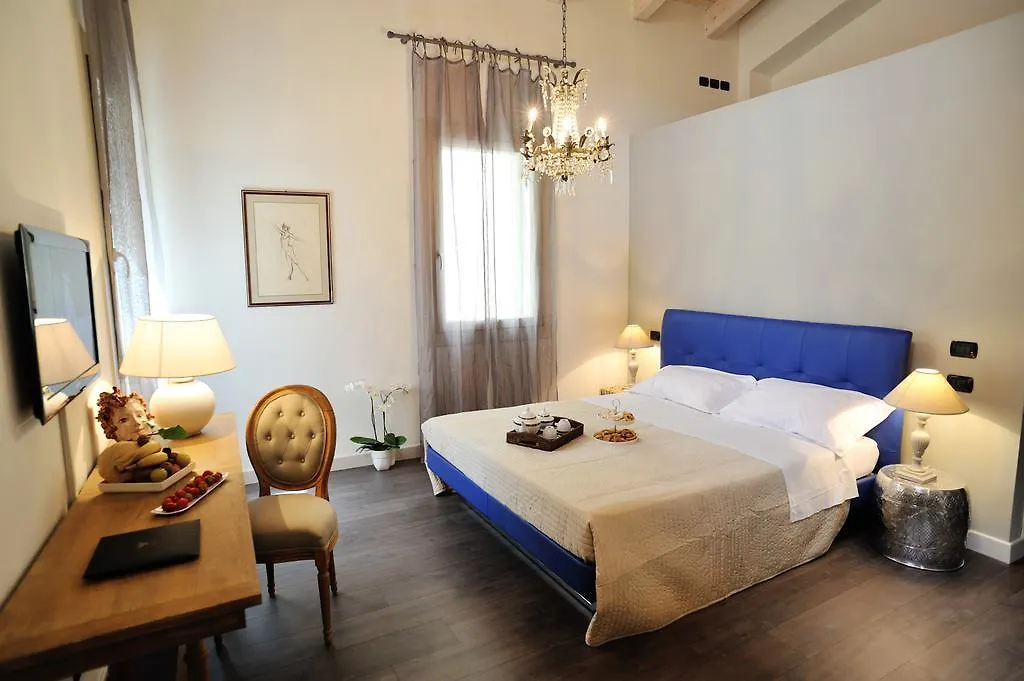 Affittacamere Hotel La Finestra sul Porto Cesenatico Italia
