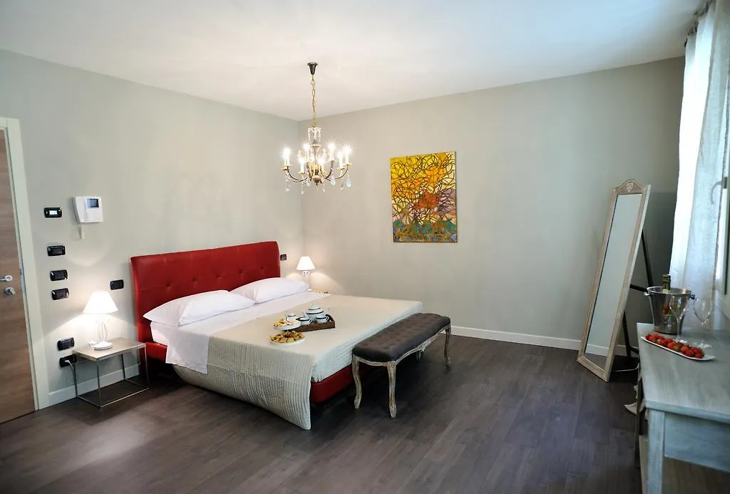 Hotel La Finestra sul Porto Cesenatico Italia